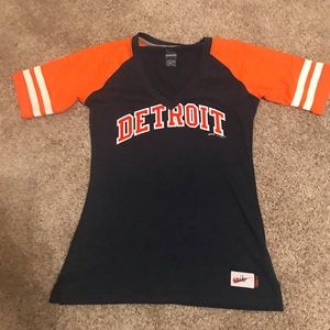 NWOT NIKE DETROIT VNECK